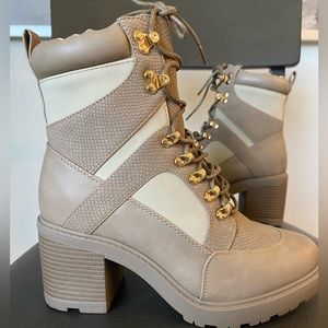 BRAND NEW Edde Lace-Up Bootie